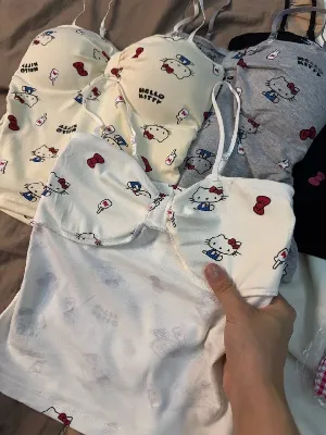 Топ с Hello Kitty